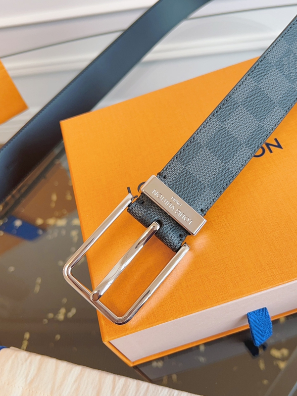 ルイヴィトンベルト細部ディテール